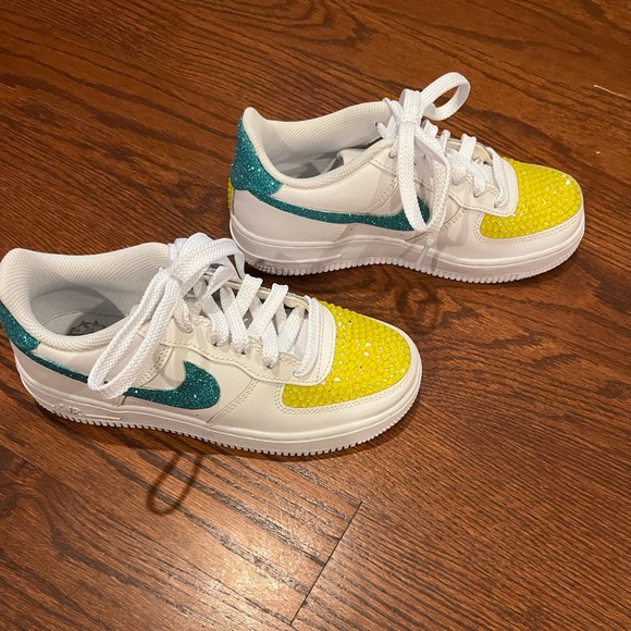 One of a kind Youth Air Force 1s - Picture 3 of 6